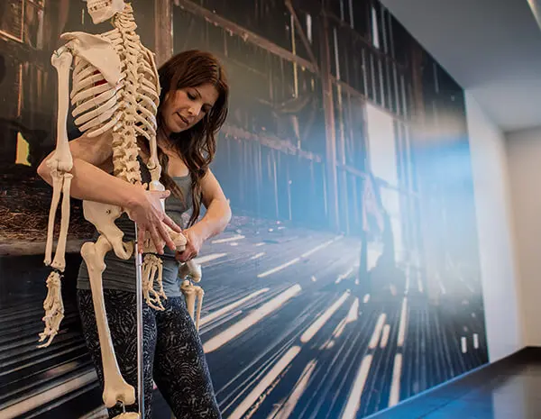 Alexandria Crow teaching anatomy