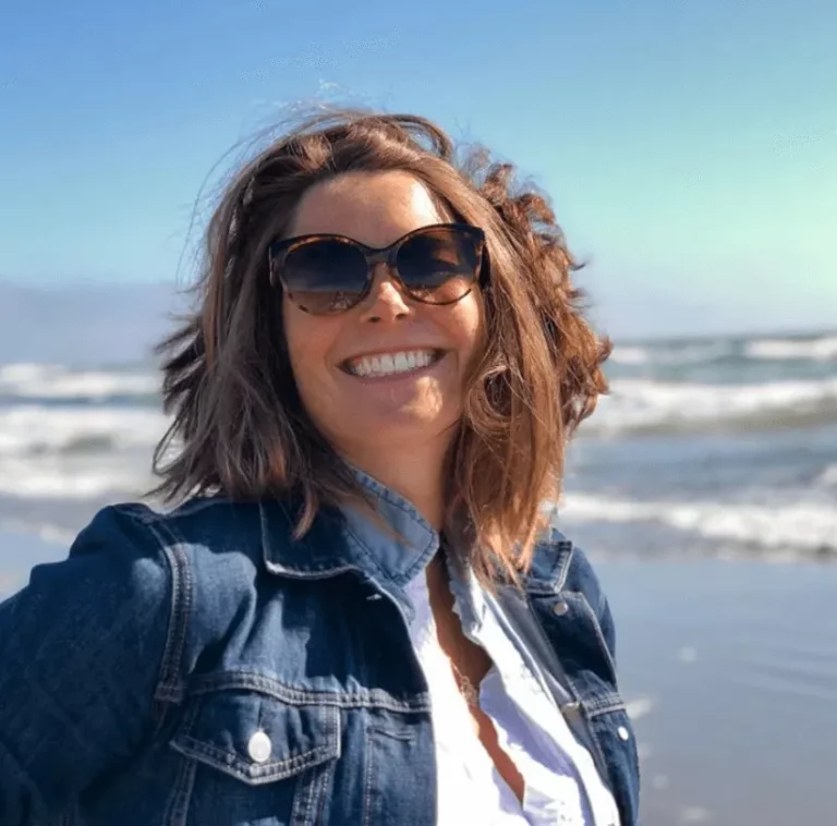 Lizzie Lasater portrait at a beach